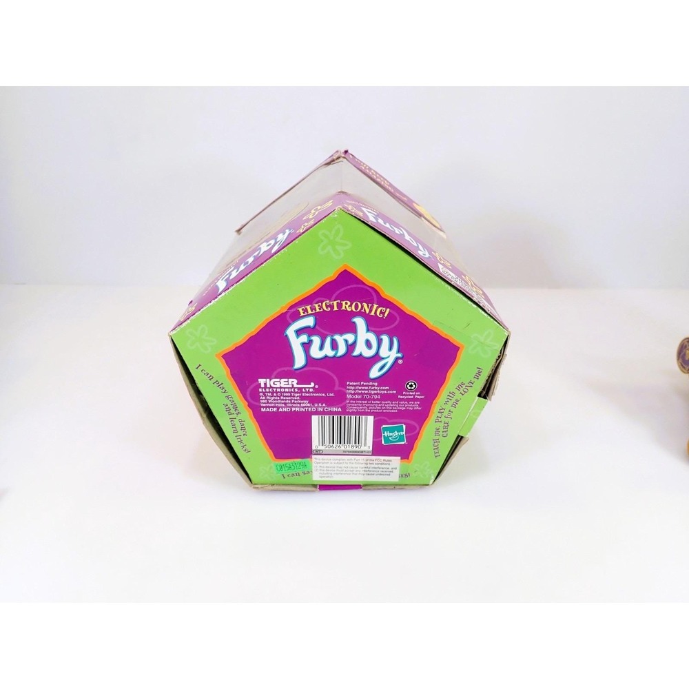 Vtg. 1999 Tiger Furby Special KB Toys Edition Reindeer Holiday Tested Works Box - Picture 14 of 16